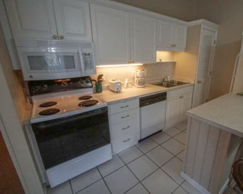 Country Club Villas – photo 6