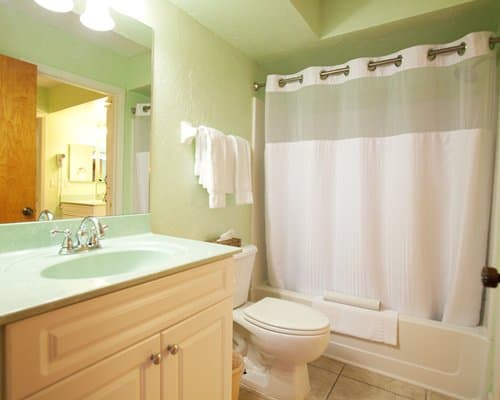 Harder Hall Lakeside Villas – photo 19