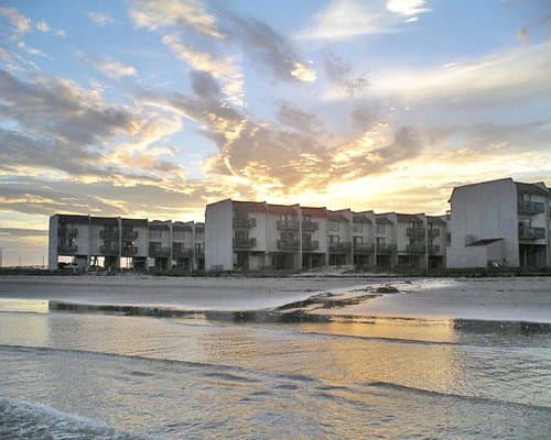 Peregrine Townhomes at San Luis Pass – photo 7
