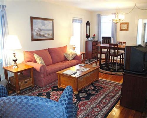 Hillcrest Condominiums – photo 5