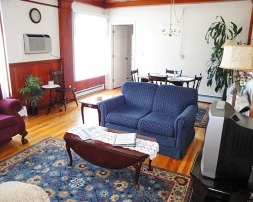 Hillcrest Condominiums – photo 7