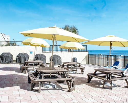 Outrigger Beach Club – photo 6