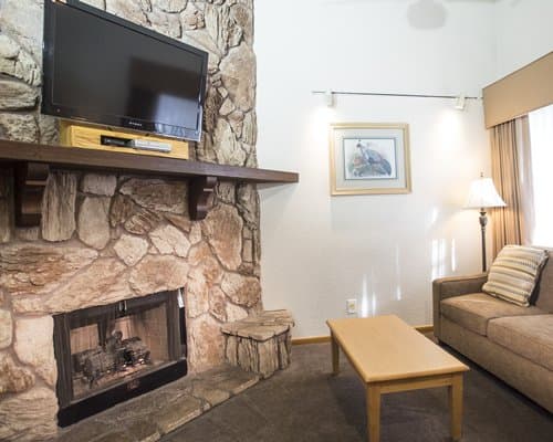 Snow Lake Lodge – photo 4
