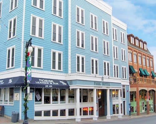 Park Hotel Condominiums – photo 4
