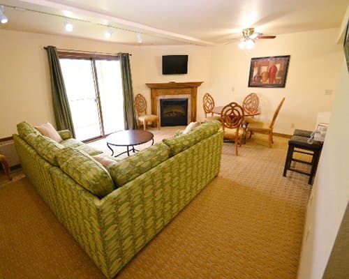 Fox Hills Condos – photo 1