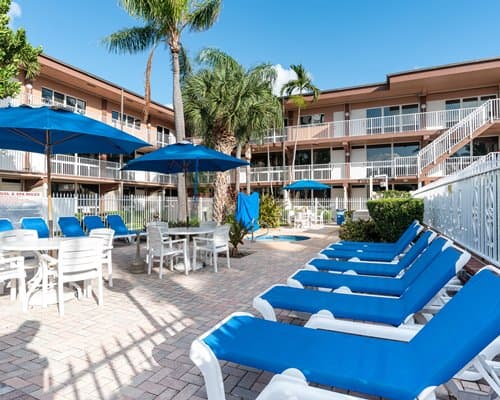 Canada House Beach Club – photo 11