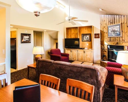 Crown Point Condominiums – photo 9