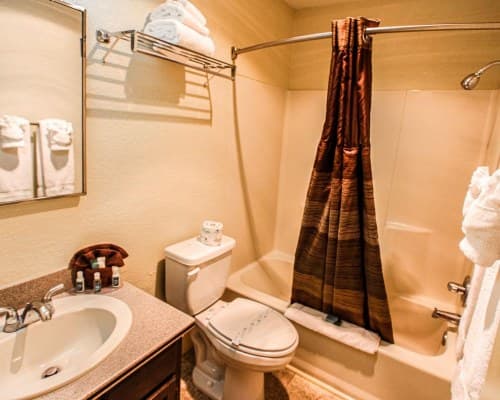 Crown Point Condominiums – photo 18