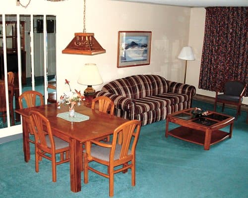 Fireside Resort Inn And Suites – photo 2