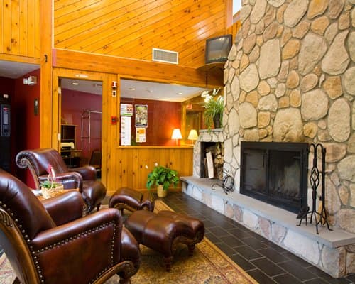 Fireside Resort Inn And Suites – photo 23
