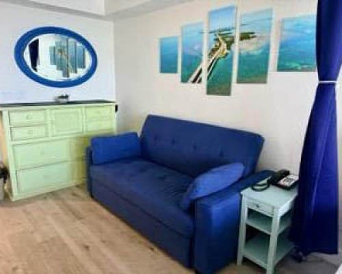 Georgian Inn Beach Club – photo 2