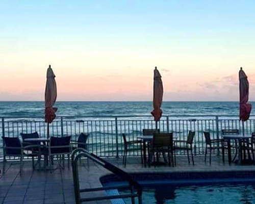 Georgian Inn Beach Club – photo 19