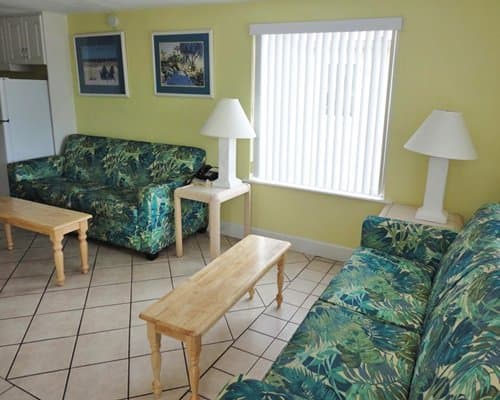 Sand and Surf Condominium – photo 4