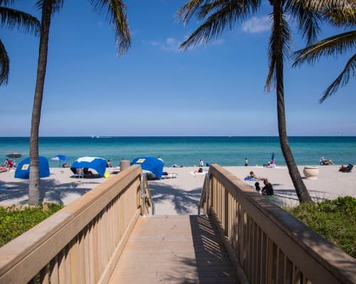 Hollywood Beach Tower – photo 26