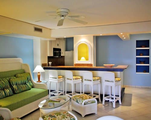Sapphire Beach Club – photo 1