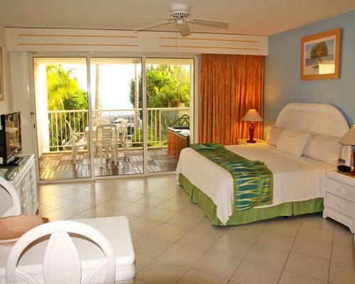 Sapphire Beach Club – photo 11