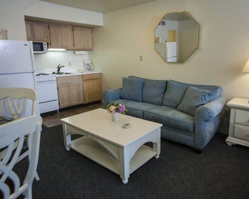 Treetop Condominiums – photo 6