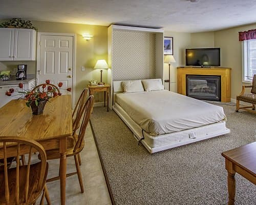 The Suites at Eastern Slope Inn – photo 5