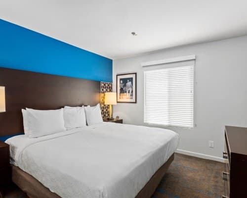 WorldMark Tropicana Avenue – photo 20