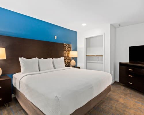 WorldMark Tropicana Avenue – photo 32