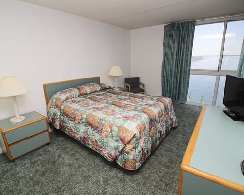 Bay Club – photo 7