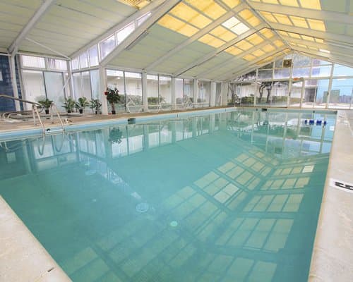 Bay Club – photo 1
