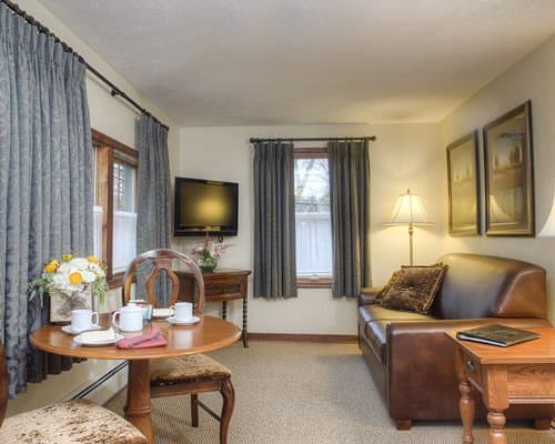 Woodfield Manor, a Sundance Vacations Property – photo 1