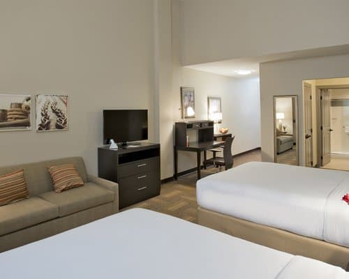 Staybridge Suites Baltimore Inner Harbor - 3 Nights – photo 13