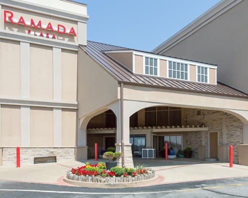 Ramada Plaza Nags Head Oceanfront – photo 9