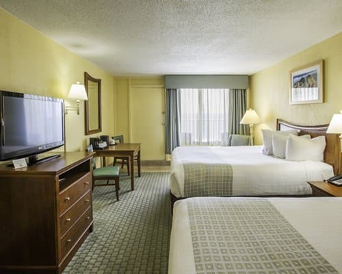 Ramada Plaza Nags Head Oceanfront – photo 4
