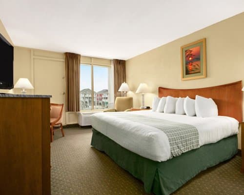 Ramada Plaza Nags Head Oceanfront – photo 8