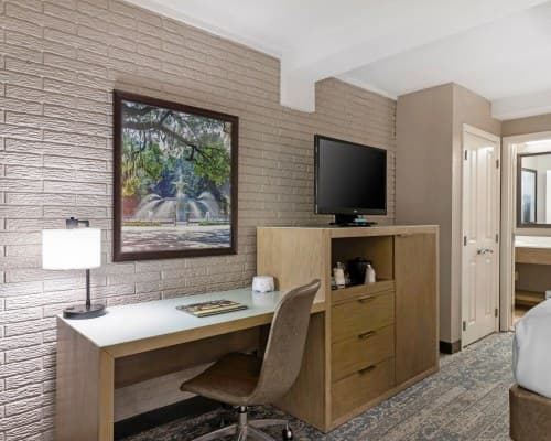 Best Western Savannah Historic District - 5 Nights – photo 20