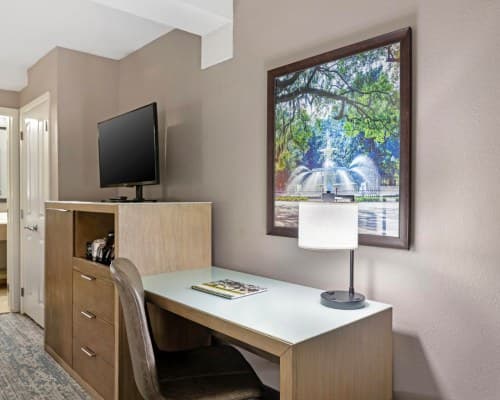 Best Western Savannah Historic District - 5 Nights – photo 26
