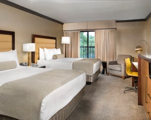 Grand Crowne Resort – photo 3