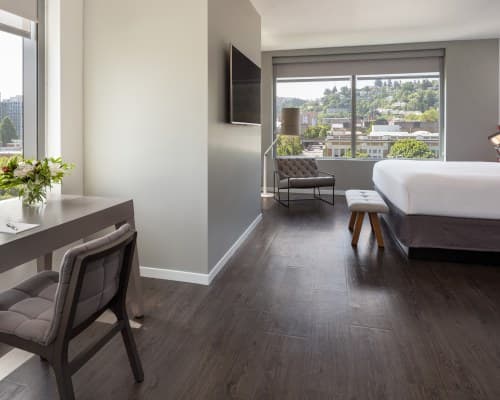 Hotel Vance, a Tribute Portfolio Hotel by Marriott - 5 Nights – photo 5