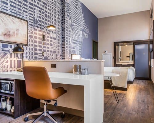 Cambria Chicago - 5 Nights – photo 10