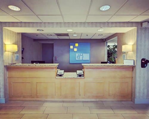 Holiday Inn Express Hotel & Suites- North – photo 2