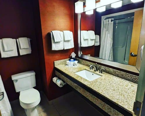 Holiday Inn Express Hotel & Suites- North – photo 8