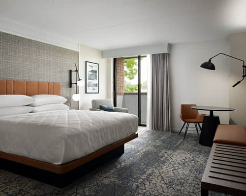 Sheraton Grand Rapids Airport Hotel – photo 3